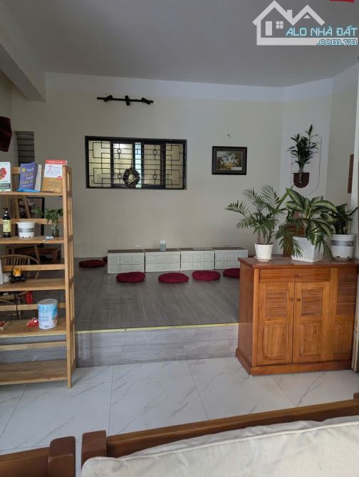 Bán căn hộ chung cư cầu bươu 140m2. 3 phòng ngủ. Kinh doanh. Ô tô đỗ cửa. 13 tỷ - 1