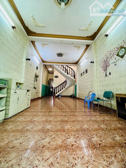 Bán nhà mặt tiền Phạm Ngọc Thạch 872(m2) Trệt 3 Lầu gần Bệnh viện 512 Giường - 1