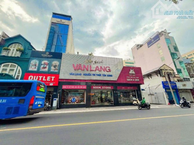 Khan Hiếm Mặt Tiền  Nguyễn Thị Minh Khai P Sài Gòn Q1 - 20m*40m- CTXD 2Hầm 10Tầng - 1