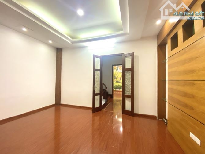 BÁN NHÀ P.LÔ PHẠM TUẤN TÀI 65M2 5 TẦNG - KINH DOANH - GARA ÔTÔ 45 CHỖ QUAY ĐẦU - 1