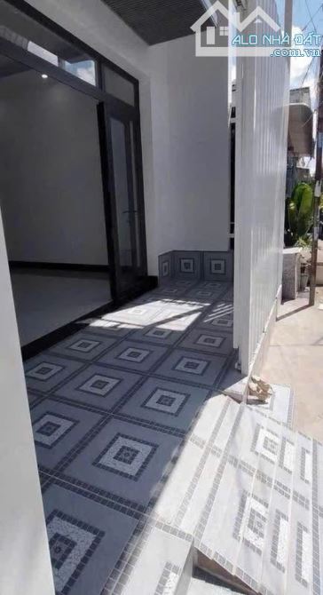 KẸT TIỀN ! Chủ cần bán nhà ở Tân Xuân Hóc Môn 4x23 ( 92m2 ) 790 TRIỆU Sổ hồng riêng - 1