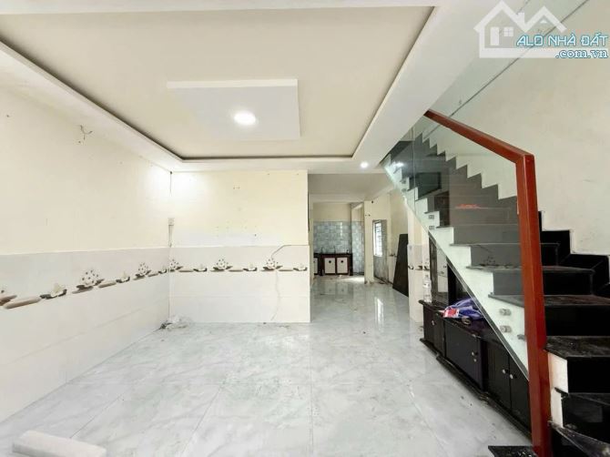 🚨 DUY NHẤT 1 CĂN – NHÀ 2 TẦNG, 2 MẶT KIỆT NGUYỄN HOÀNG 🚨 - 1