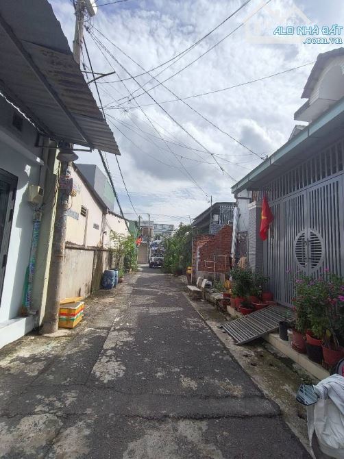 Bán Nhà 1 tr 3 lầu- QL1K – Trung tâm Linh Xuân Thủ Đức, DT khủng 142m2 - 1