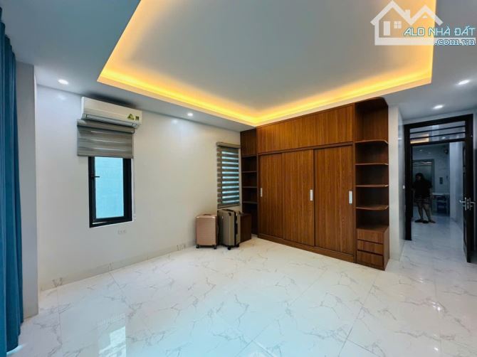 Phú Đô-Nam Từ Liêm - 40m×5 Tầng- Full Nội thất -10m ra Ô Tô - 1