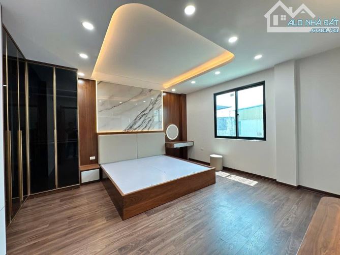 Bán nhà phố Nguyễn Phong Sắc, 66m2, 7 tầng, thang máy, gara ô tô, ngõ thông, 22 tỷ - 1