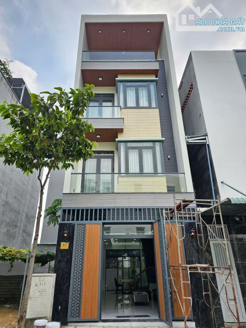 6,2Tỷ TL🔥Bán nhà Hoàn Công 1 trệt 3 lầu, Ngang 5m KDC Phú Hồng Thịnh, p.Bình An, Tp.Dĩ An - 1