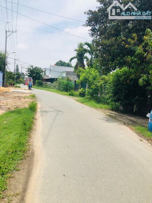 Bán gấp lô đất full thổ sát QL22 chỉ 300m thuộc Tân Thông Hội, Củ Chi - 1