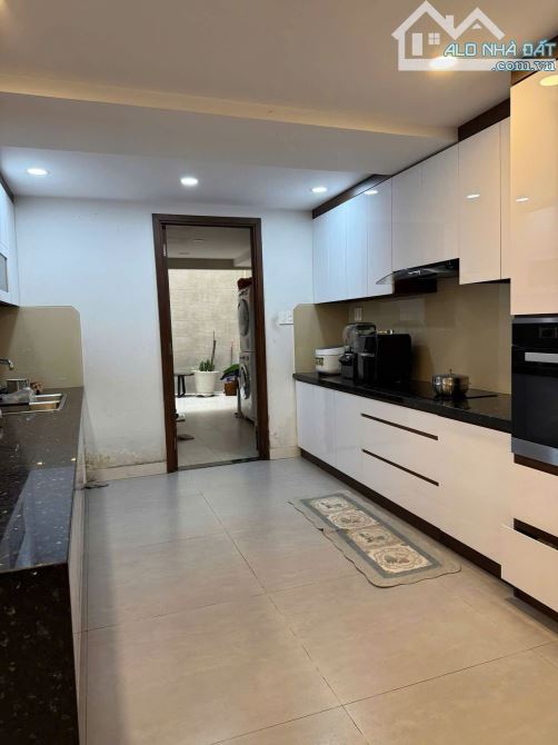 Mới! Căn Góc 2 Mặt Tiền Trần Phú, P.8 Q.5 Đoạn 2 Chiều Cực Đẹp - DT 6x20m - giá 40 tỷ - 1