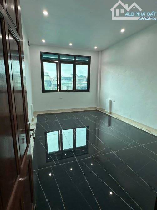 CHO THUÊ NHÀ NGUYÊN CĂN - LÊ TRỌNG TẤN - 65M2 x 4T - 15Tr/ Tháng - 1
