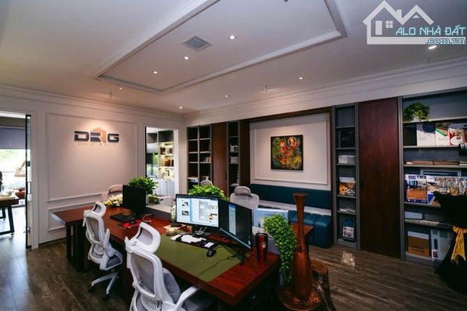BÁN NHÀ PHẠM TUẤN TÀI, PHÂN LÔ, ÔTÔ TRÁNH, VỈA HÈ KINH DOANH, 70M2 MT RỘNG GIÁ 31 TỶ - 1