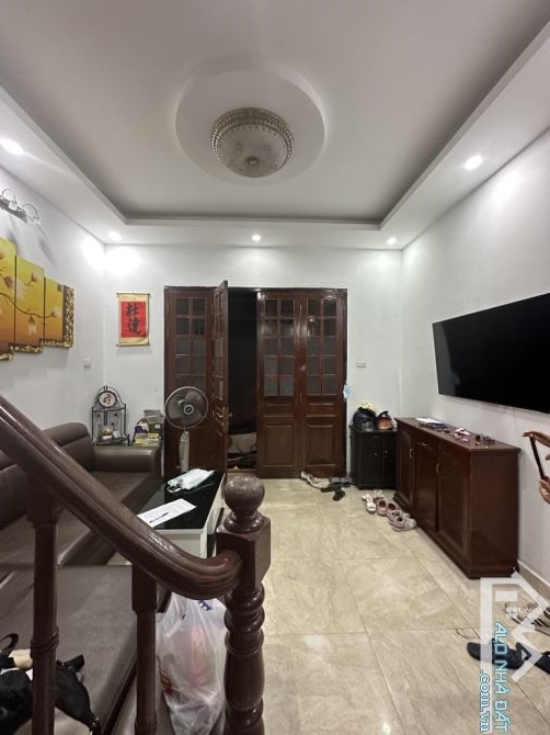 NHÀ ĐẸP PHÂN LÔ HOÀNG QUỐC VIỆT – Ô TÔ ĐỖ CỬA, 40M² X 4 TẦNG - 1