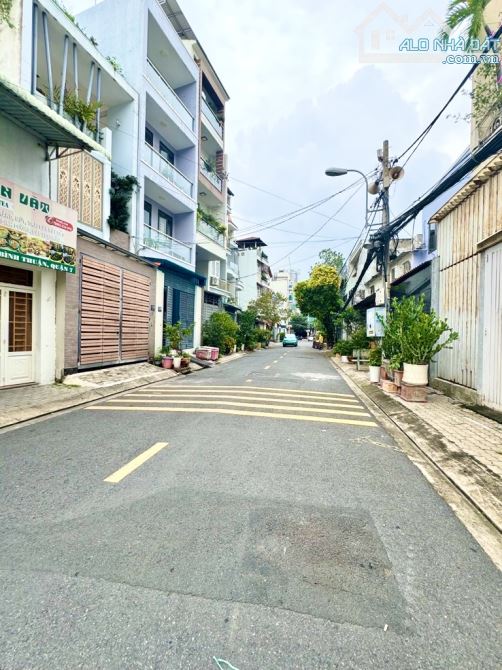 Nhà Phố - Nguyễn Thị Thập - Quận 7 - 5x28 - 4 Tầng - Xe Hơi Đậu Cửa - Chỉ 15.x Tỷ - 1