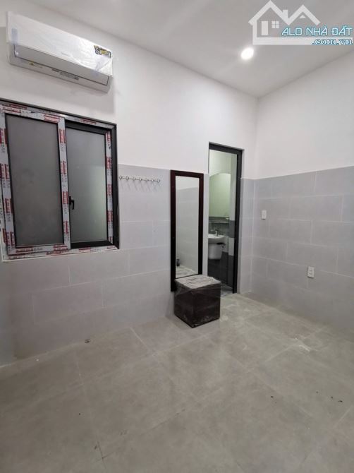 Hàng Đầu Tư - Đường Lê Trọng Tấn - Phường Sơn Kỳ - 2 Tầng DT Lớn 75m2 - HXH - Nhỉnh 6 Tỷ - 1