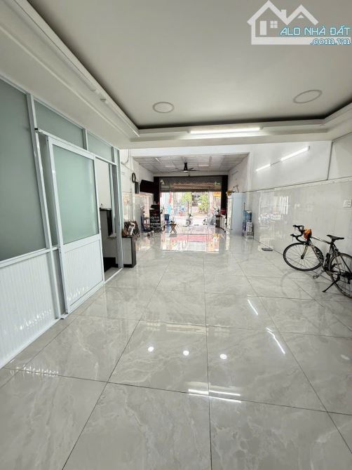 Nhà 4 tầng MTKD Sơn Kỳ, 113m2, ngang 5.5m, gần AEON. Vị trí vàng, chỉ 16.8 tỷ - 1