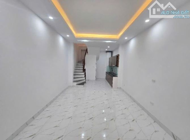 🏠 SIÊU PHẨM GIÁ TỐT – NHÀ ĐẸP CAO VIÊN – Ô TÔ ĐỖ CỬA – GẦN TỔ 17 ĐỒNG MAI – CHỈ 2.5 TỶ! - 1
