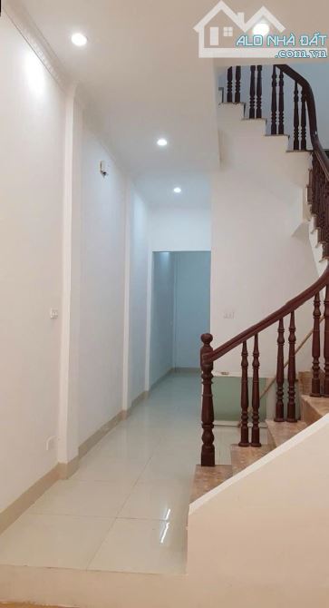 MẶT NGÕ Ô TÔ TRÁNH , PHÂN LÔ QUÂN ĐỘI , 20m RA PHỐ VƯƠNG THỪA VŨ - 2 MẶT NGÕ THÔNG - 1
