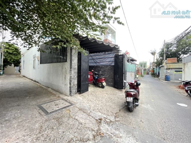 Bán nhà cầu vượt Linh Xuân 70m2 4,9 tỷ. LH sdt/zalo để được tư vấn - 1