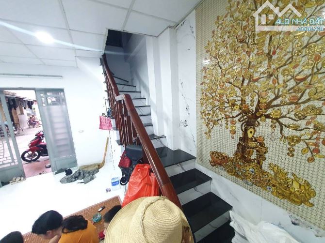 Quan thổ 1 - 25m2 - 3 tầng - lô góc - kinh doanh - 3,1 tỷ - 1