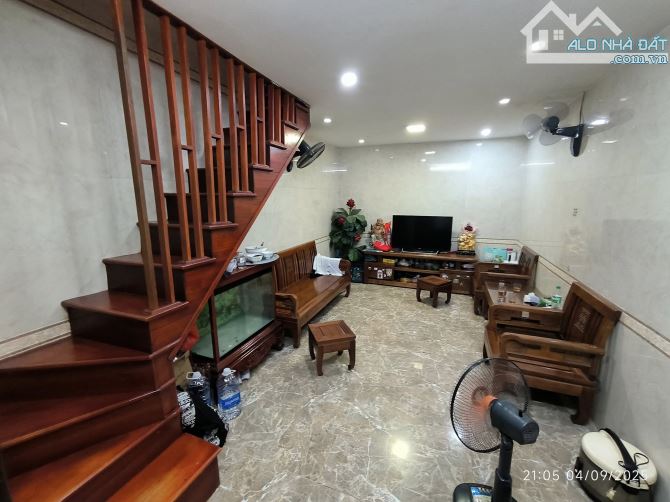 BÁN NHÀ PHỐ NGỌC KHÁNH - BA ĐÌNH - DT 47M2 - MT6M - GIÁ 10.5 TỶ CÓ TL - 1