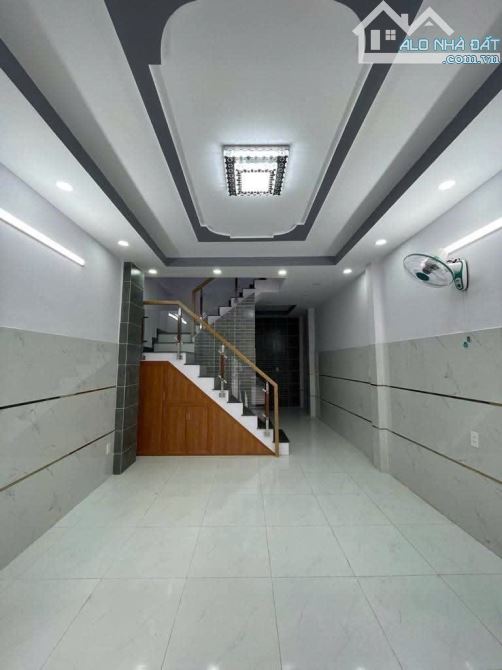 NHÀ MỚI ĐẸP SIÊU SIÊU HIẾM - GẦN CHỢ BÌNH TRỊ ĐÔNG - BÌNH TÂN - CHỈ 3.98 T THƯƠNG LƯỢNG - 1