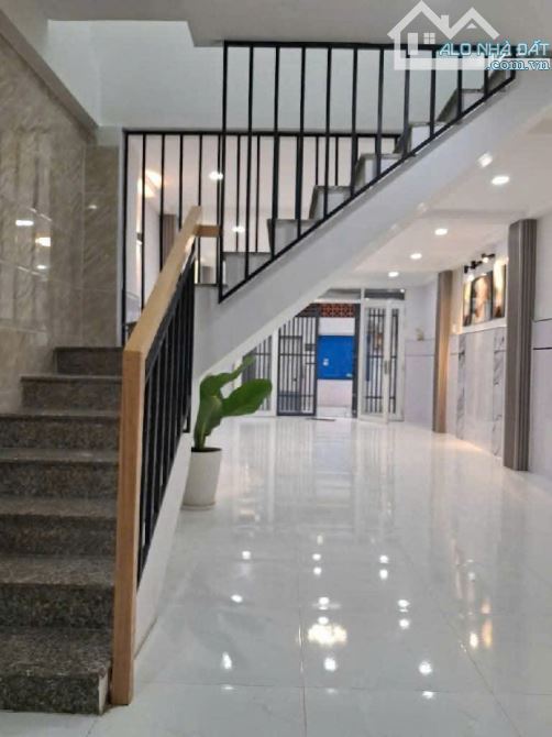 NHÀ SIÊU ĐẸP SIÊU HIẾM BÌNH TÂN - GẦN BÌNH LONG - NGÃ TƯ 4 XÃ - CHỈ 4.95T - THƯƠNG LƯỢNG - 1