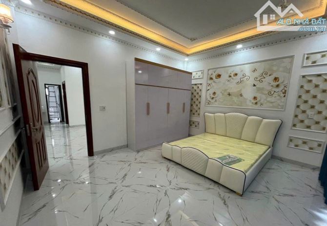 Cần bán gấp căn nhà SHR ngay khu công nghiệp nam tân uyên - 1