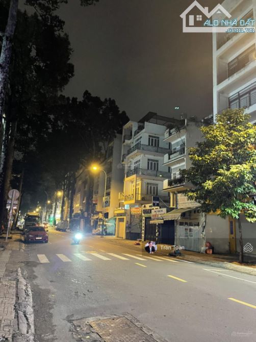 MT Trần Bình Trọng P.4 Q.5 - 10x20m. CN 200,8m2 - hầm, 7 tầng - HĐT 300tr/th - 97 tỷ - 1