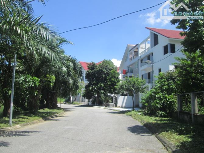 Biệt thự lô Góc view hồ KĐT New House City cạnh Đại lộ Thăng Long 300m2 chỉ 24.x tỷ. - 1