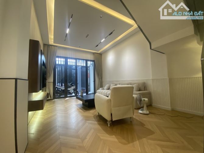 NHÀ ĐẸP HXT 8M PHAN HUY ÍCH - 60M2 (4M x 15 M )4 TẦNG .DT 60 M - GIÁ 8.5 TỶ - 1