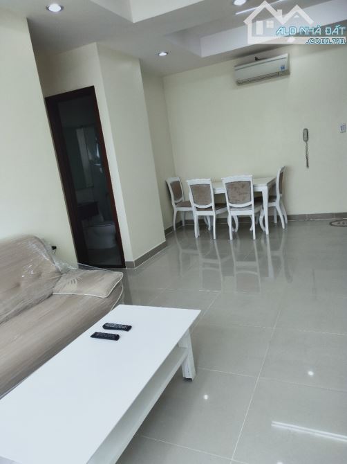Cho thuê chung cư Cộng Hòa Plaza Quận Tân Bình 70m 2PN giá 14 triệu - 1
