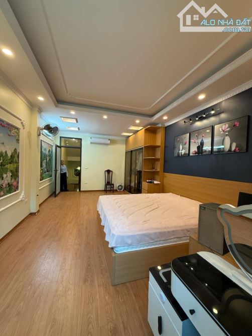 Vĩnh Hưng – 50m² – 5 Tầng – MT 4.3m – Nhà Đẹp Ở + Kinh Doanh, Giá Chỉ 9.5 Tỷ - 1