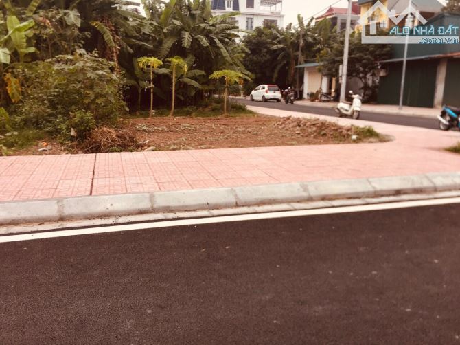 Bán 99 m2 đất khu Chất lượng cao thị trấn Phùng, đường rộng 10m, gần đường 32. - 1