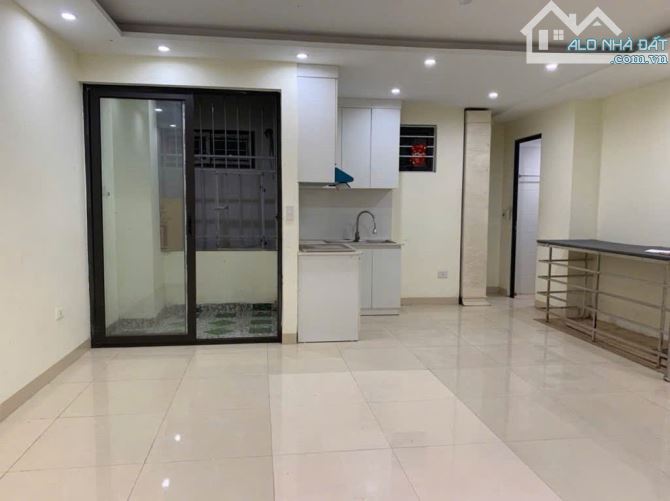Bán nhà Hoàng Sâm 57m2, MT 4.8m, ngõ ôto, khu VIP, đất vàng, 15.9 tỷ - 1