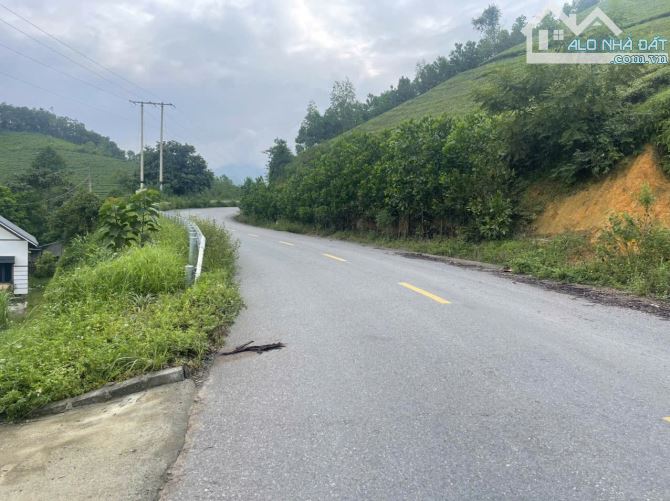 Lô đất bám mặt đường nhựa huyện lộ, giáp suối sẵn nhà mái thái cực đẹp, mới xây dựng - 1
