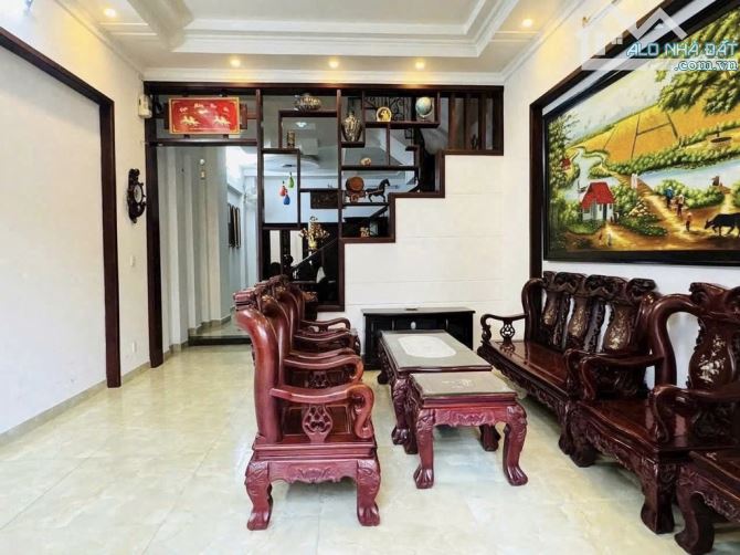 Cô Mai về hưu bán nhà hẻm xe hơi 8m Nguyễn Đình Chiểu, Quận 1. Giá chốt 7 tỷ 570/ 4mx16,8m - 1