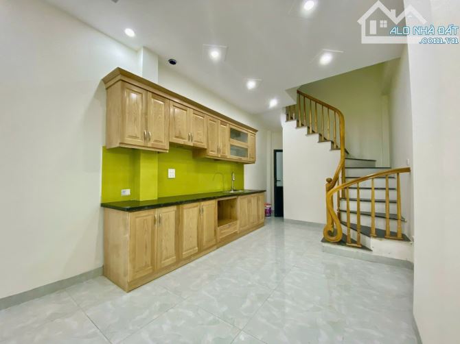 Ô tô đỗ cửa! Bán nhà Văn Phú - Hà Đông, nhà mới thoáng rộng, ngõ nông, đối diện BV CÔNG AN - 1