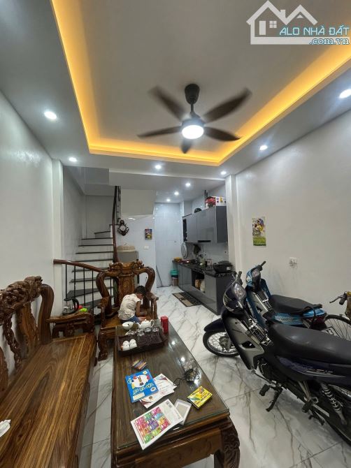 bán nhà la khê ngõ nông gần ô tô trung tâm hà đông - 1