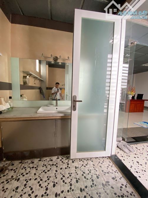 Mặt tiền NB Lê Niệm, Phú Thạnh, DT8x18m, lửng 3 lầu ST, 27.5 tỷ - 1