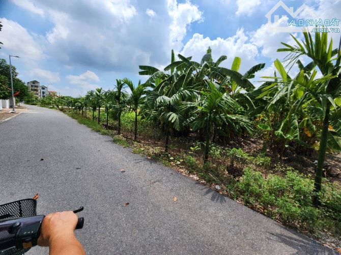 Siêu đẹp, bán đất Dương Quang Gia Lâm 42m -nhỉnh 3 tỷ thương lượng- mặt tiền rộng- ô to t - 1