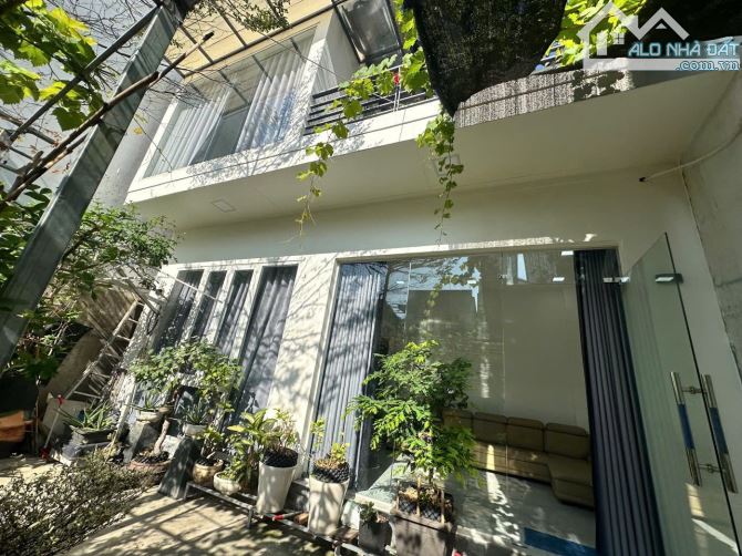 🏡 BÁN NHÀ NHỎ XINH – CÓ SÂN VƯỜN, P. HÒA BÌNH - Diện tích: 95M2 sổ hồng riêng, full thổ - 1