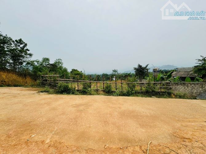 BÁN LÔ ĐẤT BÁM ĐƯỜNG OTTO TRÁNH 129M GIÁ CHƯA ĐẾN 400TR - 1