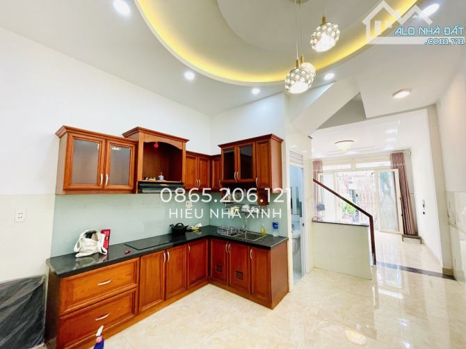 NHÀ ĐẸP Q.5 NGUYỄN BIỂU , SÁT Q.1 HẺM VF3 QUAY ĐẦU NHỈNH 8 TỶ - 1