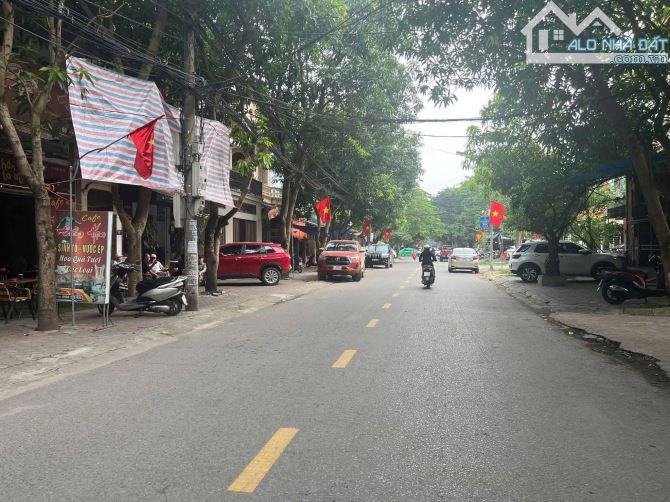 Bán 116m2 đất kinh doanh mặt đường Lê Khôi - Quang Trung - 1