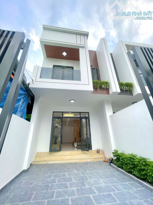 NHÀ LẦU SỔ RIÊNG THỔ CƯ CHỈ 1 Tỷ Hơn NHỎ XÍU - 1