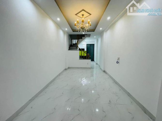 BÁN NHÀ 1 TRỆT 2 LẦU HẺM NGUYỄN BẢO - 1