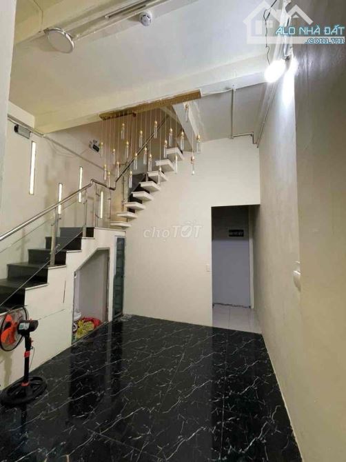 CHO THUÊ NHÀ MẶT TIỀN 25 BÙI VIỆN Q1, DIỆN TÍCH: 4x15M, TRỆT 5 LẦU, GIÁ 120 TRIỆU - 1