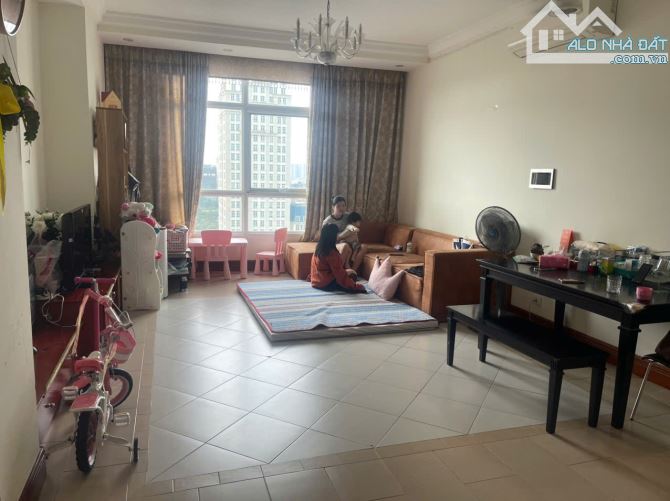 Bán Căn Hộ The Garden Mễ Trì DT 109m 3PN hướng ĐN Tầng Trung Giá 8,8 tỷ SĐCC ở luôn - 1