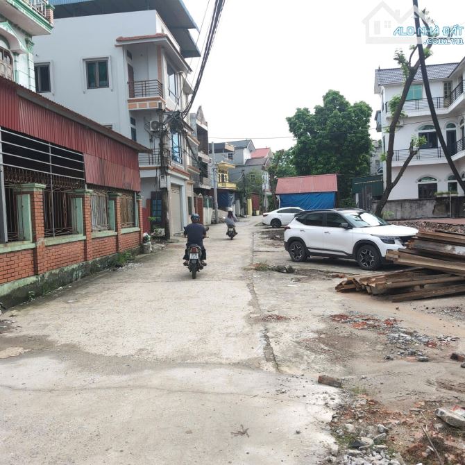 CHỦ 58 m2 TRỤC CHÍNH( KINH DOANH) GIÁ 4.1 TẠI LƯƠNG QUY- XUÂN NỘN - 1
