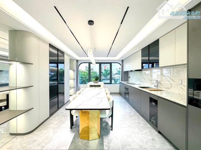 Bán Nhà Mặt Tiền Phú Mỹ Quận 7- 72m2- 4 Tầng Mái Đúc- 9PN + ST- SHR A4 HC ĐỦ- 15 Tỷ X - 1