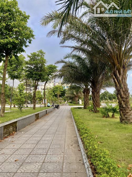Hiếm!!!! Bán nhanh lô đất Ngọc Thụy, 88m2, MT rộng, ôtô 7 chỗ vào đất thoải mái - 1